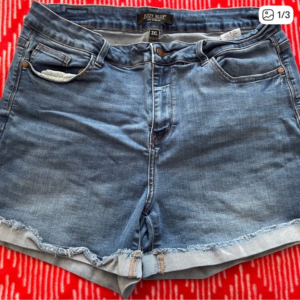 Short/Top Bundle - Picture 3 of 4